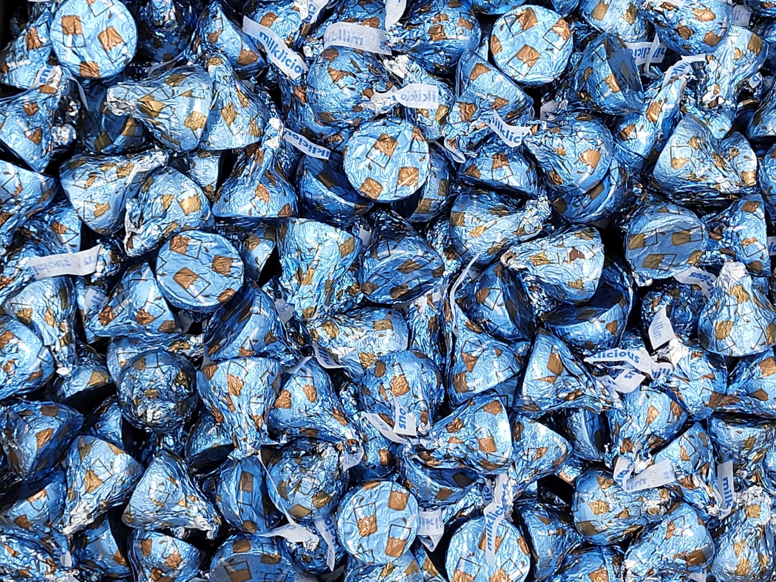 Hershey Kisses Milklicious Milk Chocolate Candy Blue Foil Bulk 2 lbs ...