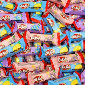 Kit Kat Miniatures Milk Chocolate Wafer Easter 75 Pieces - Bulk Candy Pastel Colors 1 Pound